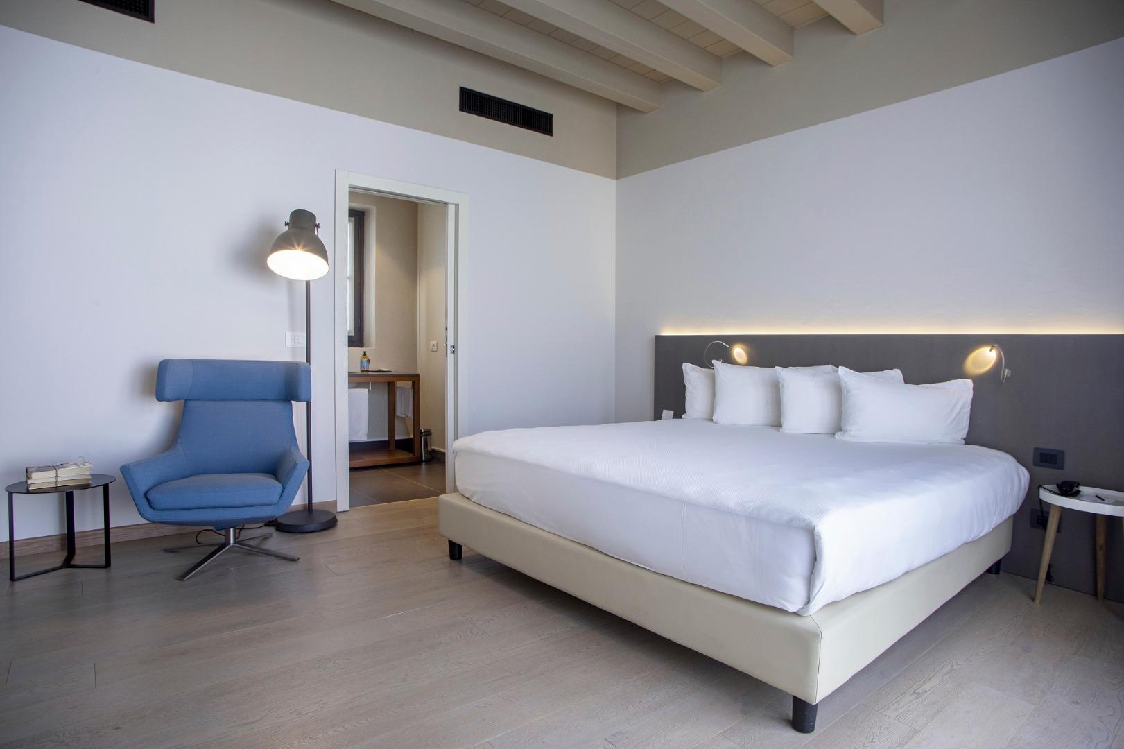 Queen Room